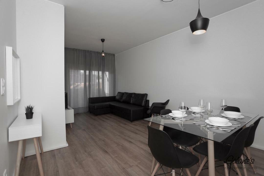 Downtown 3 Bedroom With Balcony - Quiet Street - Family Friendly - Groups Porto Ngoại thất bức ảnh