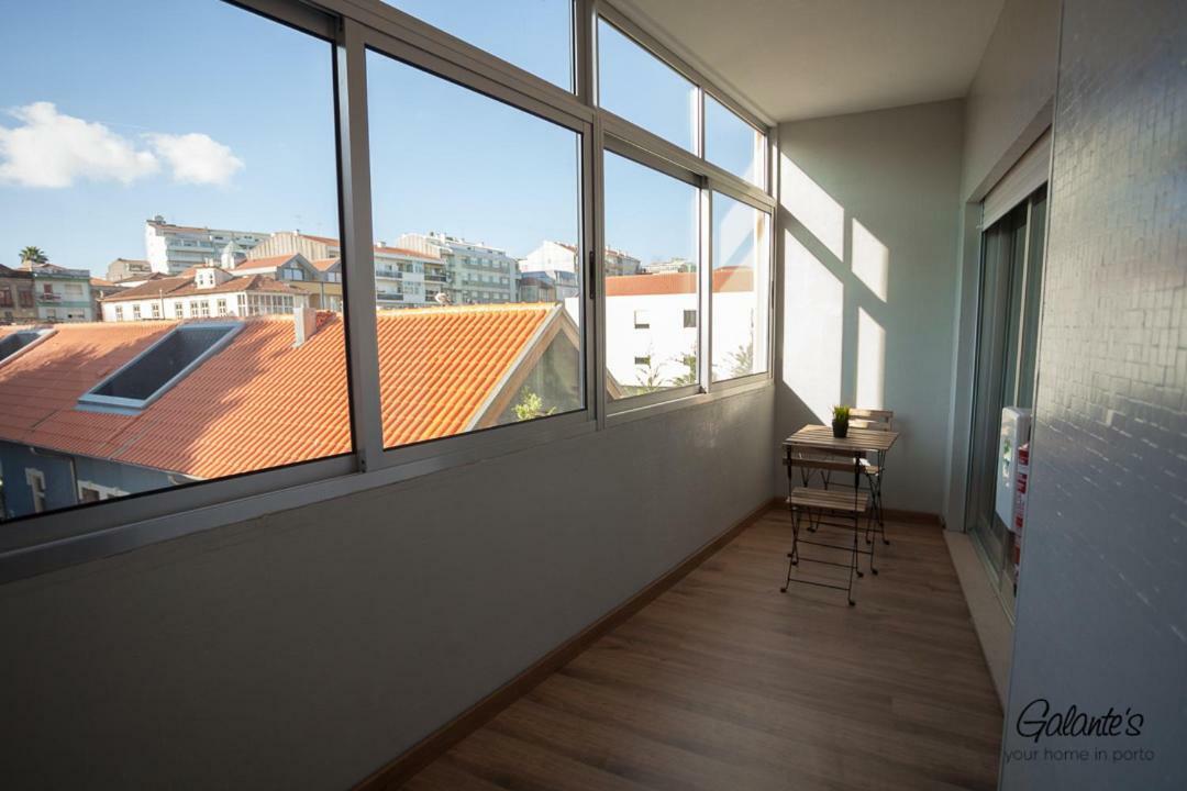 Downtown 3 Bedroom With Balcony - Quiet Street - Family Friendly - Groups Porto Ngoại thất bức ảnh